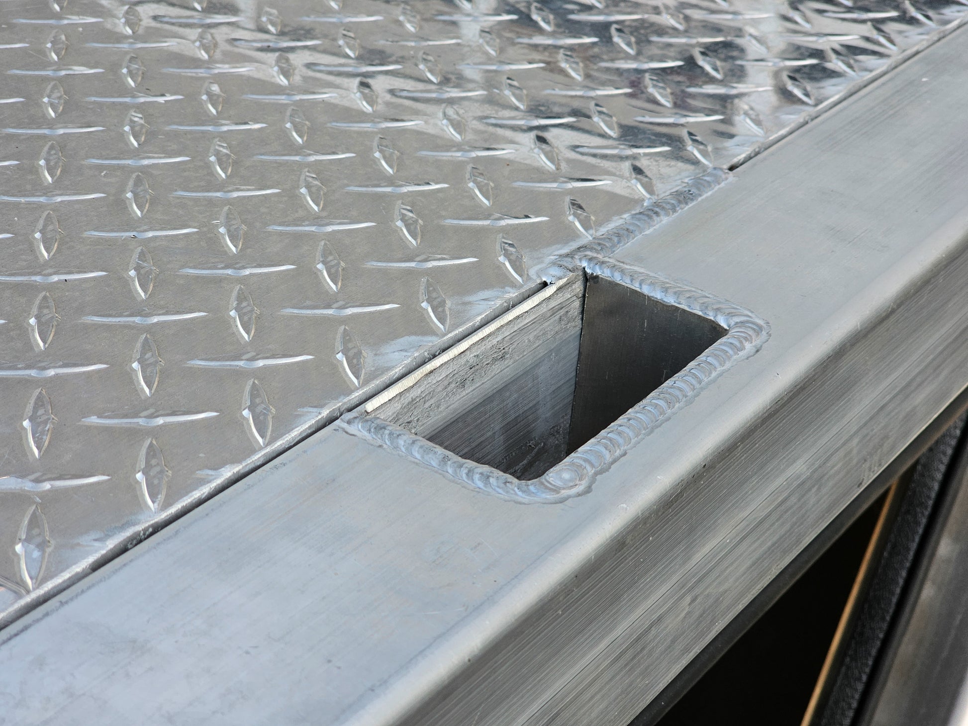 Pioneer Aluminum Flatbed